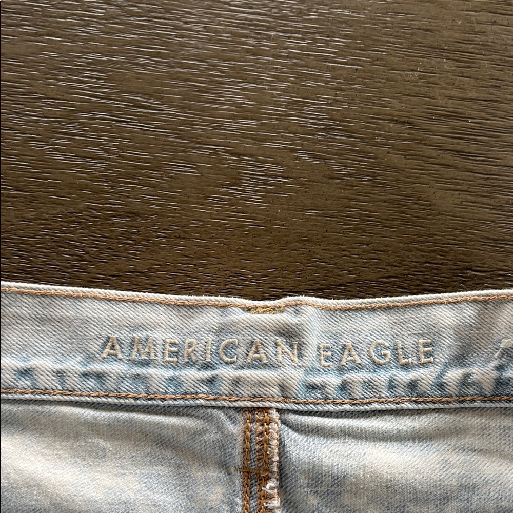 American eagle light wash distressed raw hem denim mom jeans high rise 12R - Picture 9 of 12